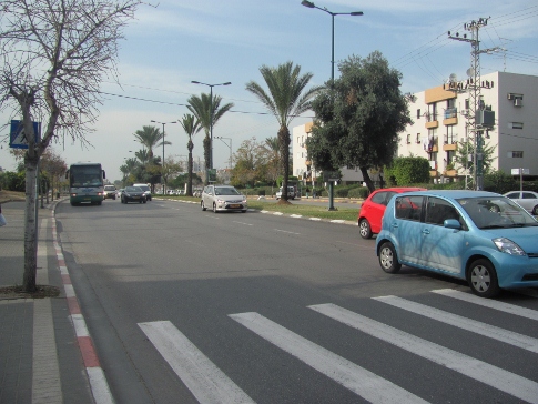 דרך קיבוץ גלויות בתל אביב 